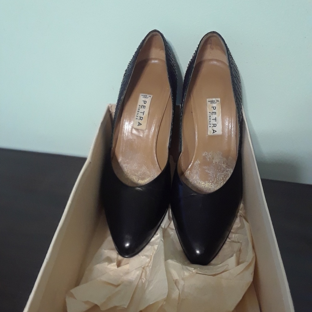 Black Pump Shoe